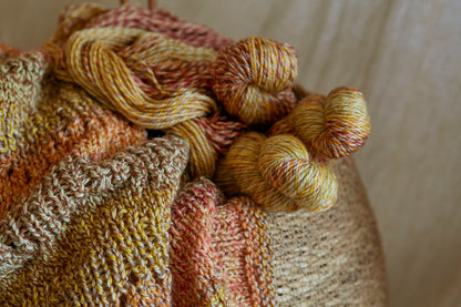 Spiral Grain by Urth Yarns