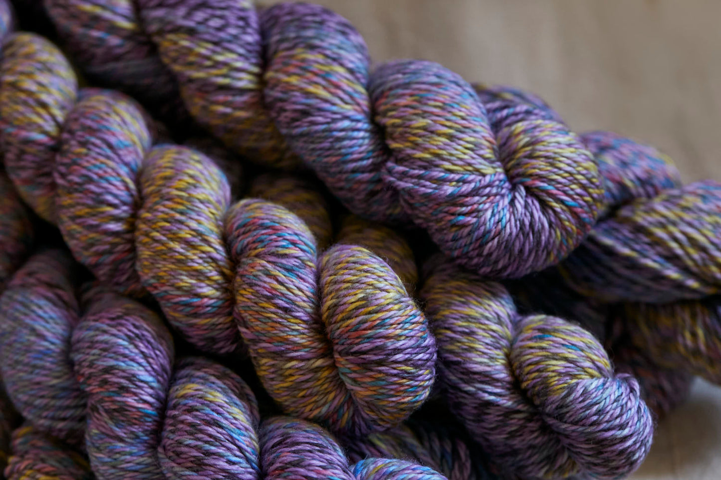 Spiral Grain by Urth Yarns
