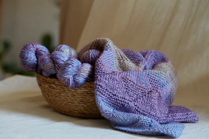 Spiral Grain by Urth Yarns