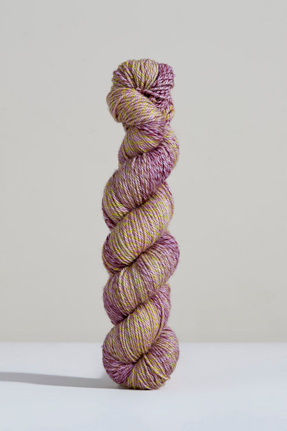Spiral Grain by Urth Yarns