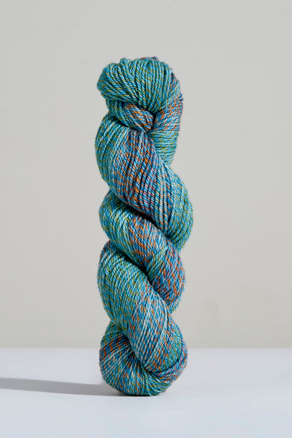 Spiral Grain by Urth Yarns